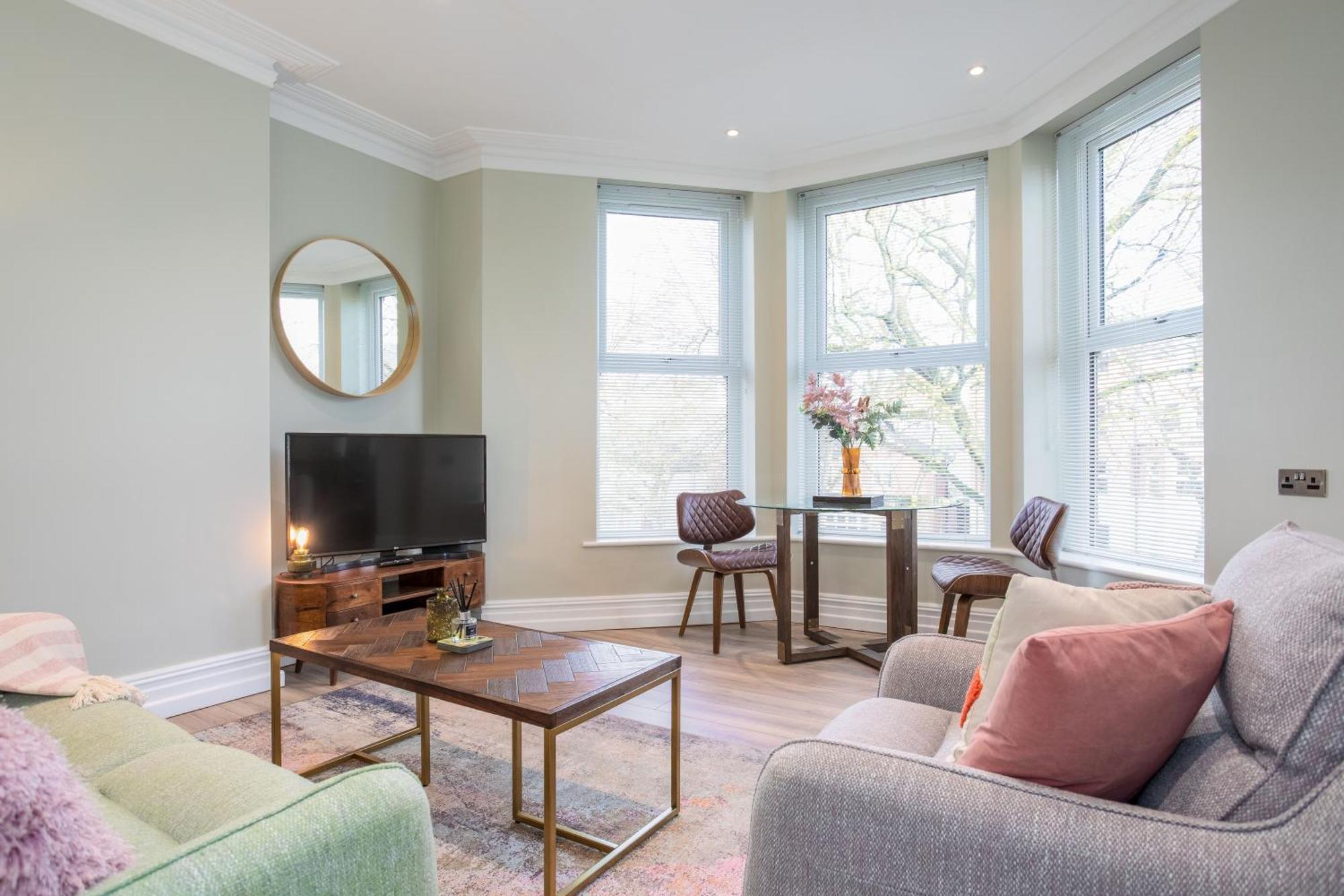 5 Star - The Ulsterville Residences - Free On-Site Parking Belfast Buitenkant foto